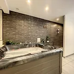 Dream Loft Jacuzzi - Sauna Apartmán